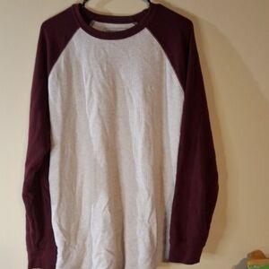 American Eagle Outfitters Burgundy and Cream Raglan Tee